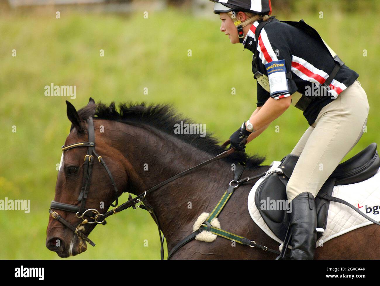 Zara Phillips participe à la deuxième journée du Festival of British Eventing au parc Gatcombe à Gloucestershire. Banque D'Images