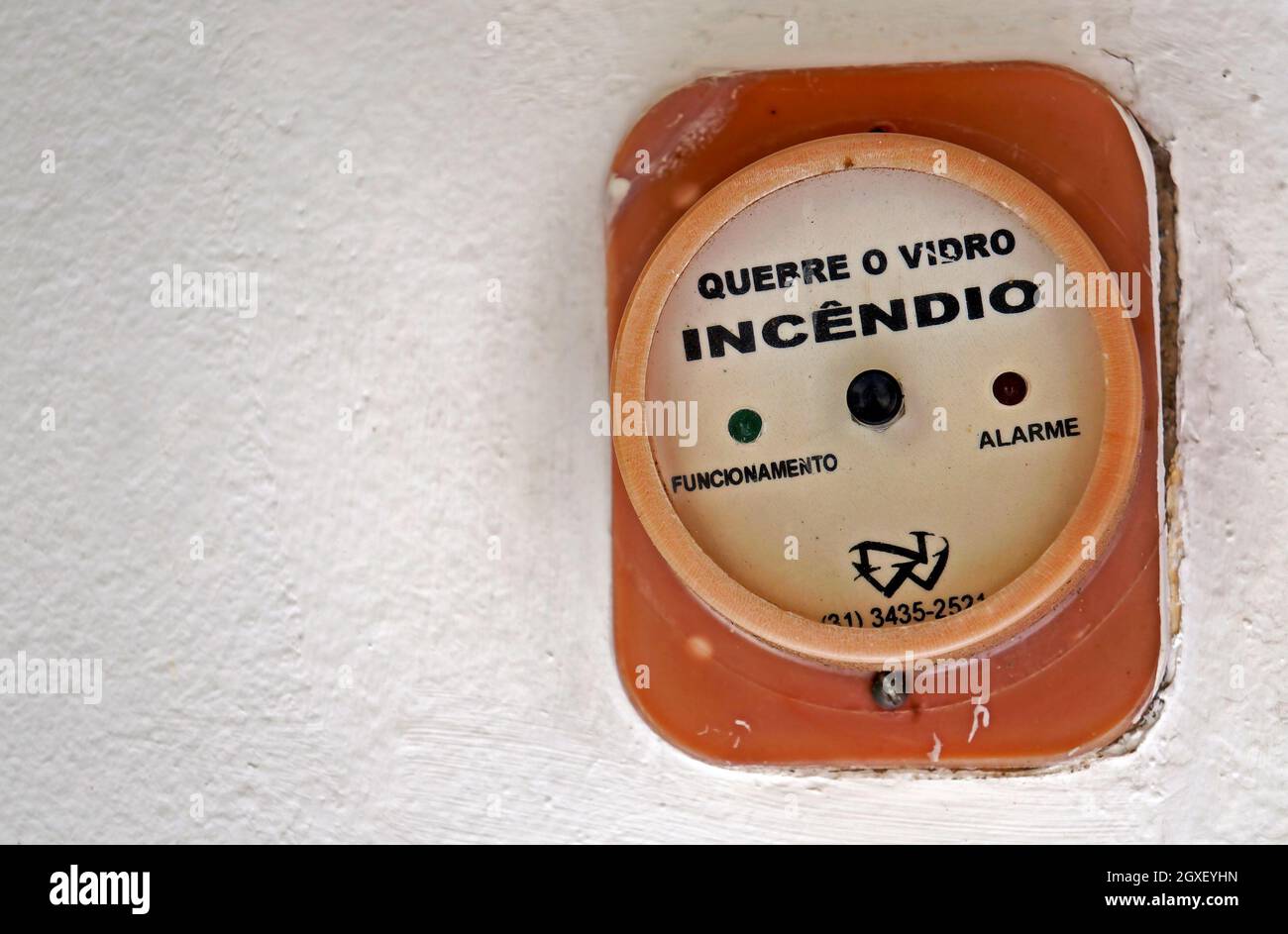 SAO JOAO DEL REI, MINAS GERAIS, BRÉSIL - 25 JANVIER 2020: Système de sécurité incendie (briser le verre - incendie) Banque D'Images