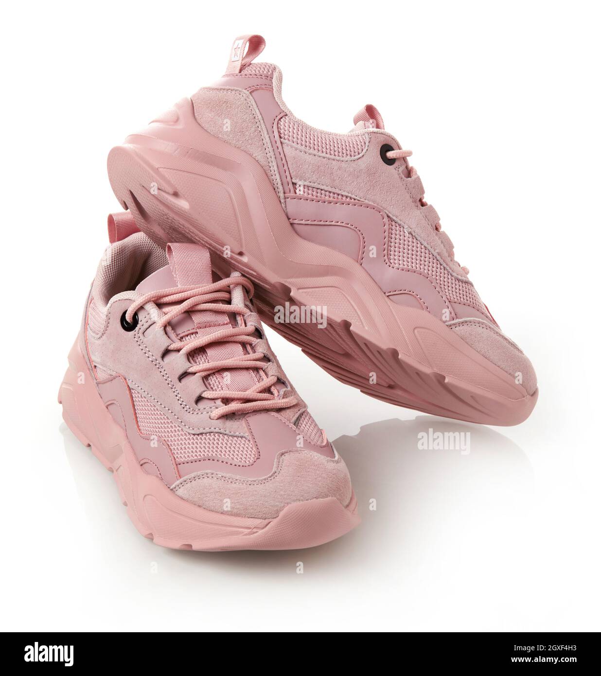 Chaussures de sport pour femmes isolées sur blanc Banque D'Images