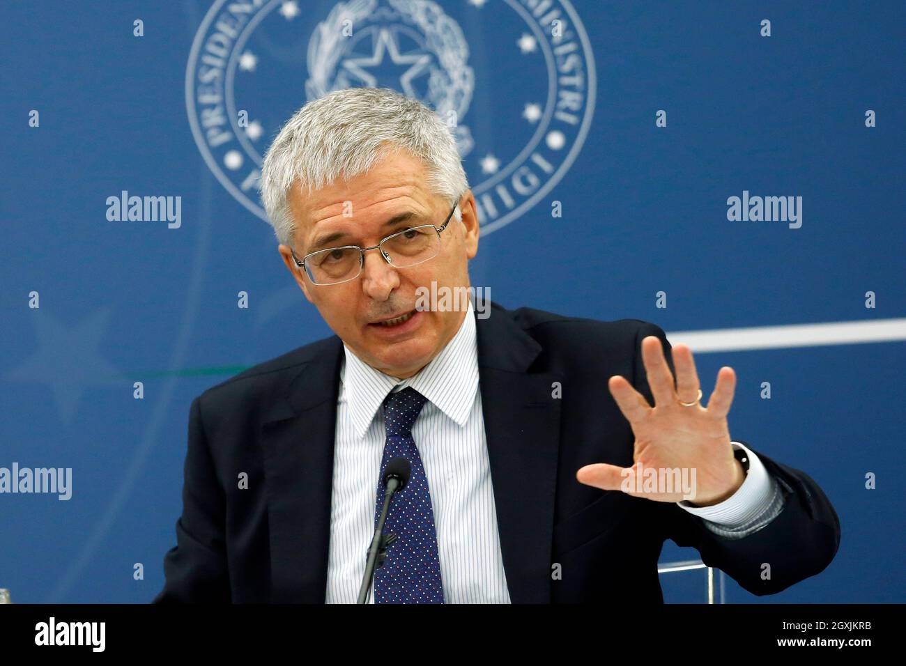 Rome, Italie. 05e octobre 2021. Le ministre de l'économie Daniele Franco assiste à une conférence de presse après le cabinet du ministre.Rome (Italie), 5 octobre 2021 photo Samantha Zucchi Insidefoto crédit: Insidefoto srl/Alay Live News Banque D'Images