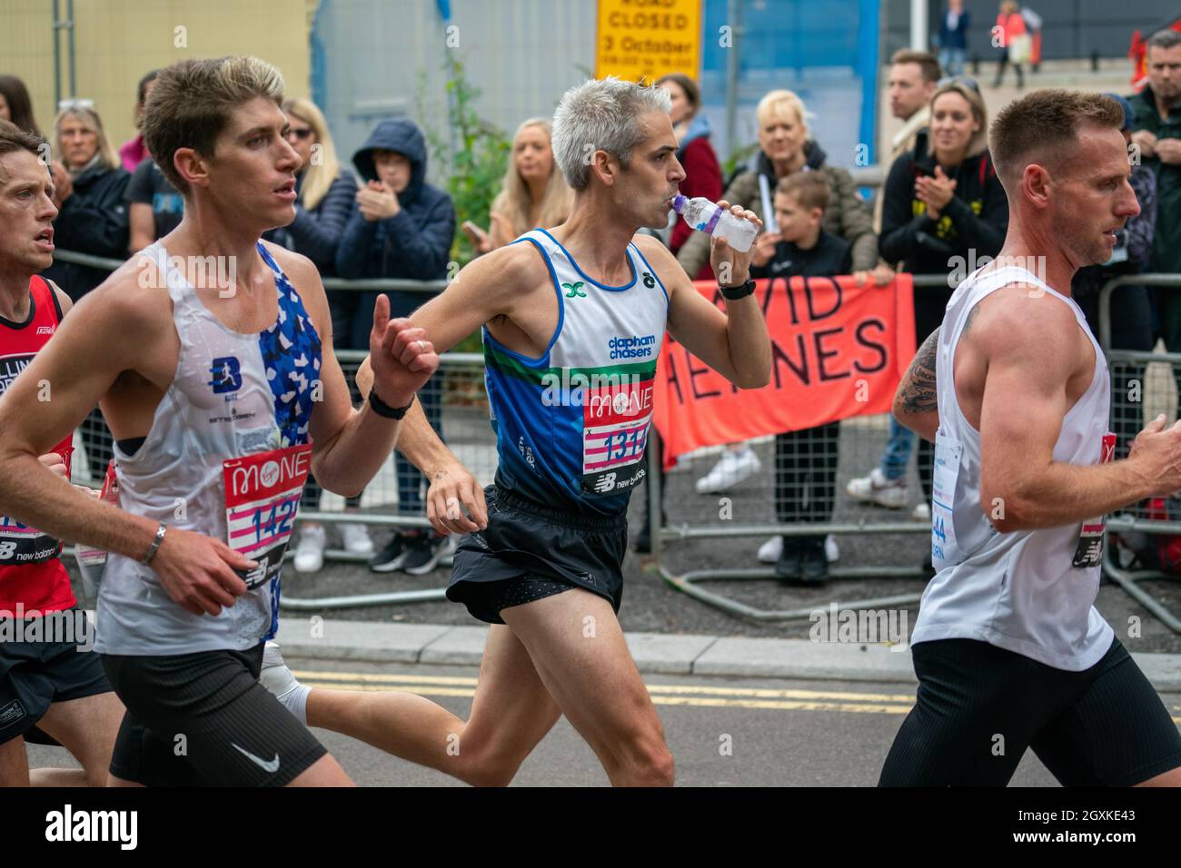 Virgin Money London Marathon 2021 - Mile 9 Canada Water octobre 3 2021 Banque D'Images