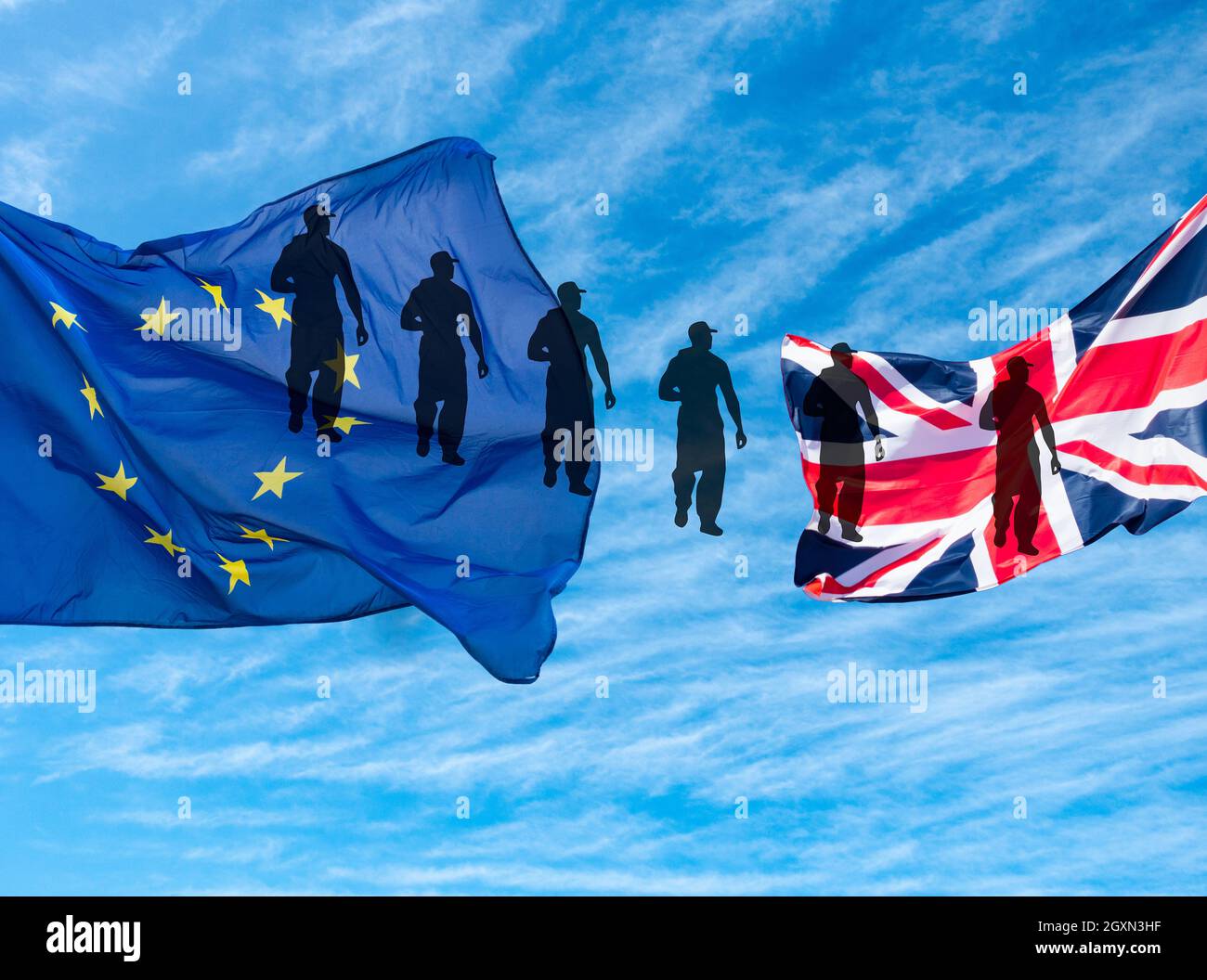 Brexit, concept des travailleurs de l'UE : les travailleurs qui marchent du drapeau de l'UE vers le drapeau britannique. Banque D'Images