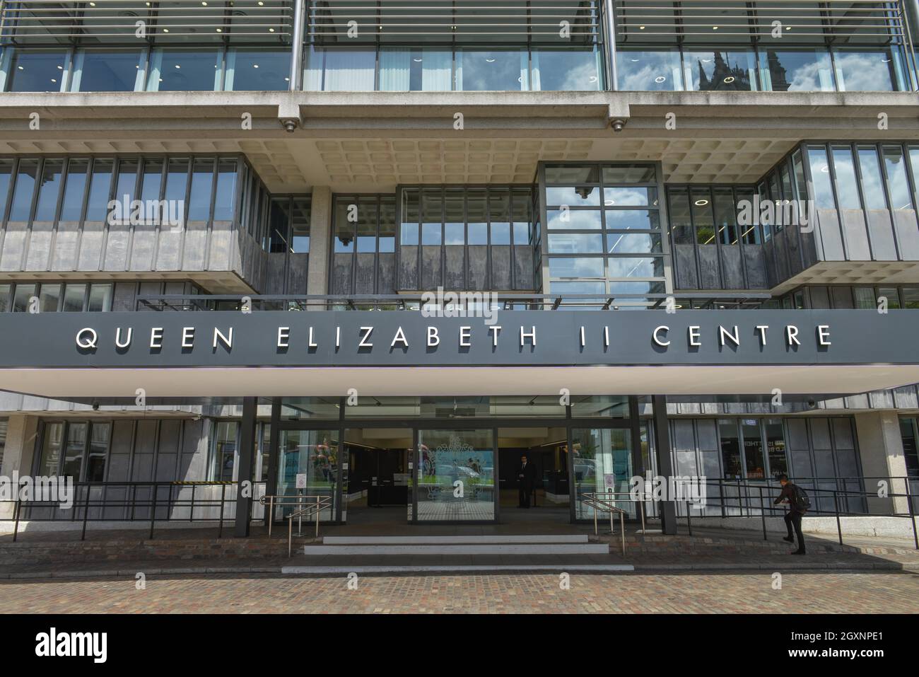 Centre Queen Elizabeth II, Broad Sanctuary, Westminster, Londres, Angleterre,Royaume-Uni Banque D'Images