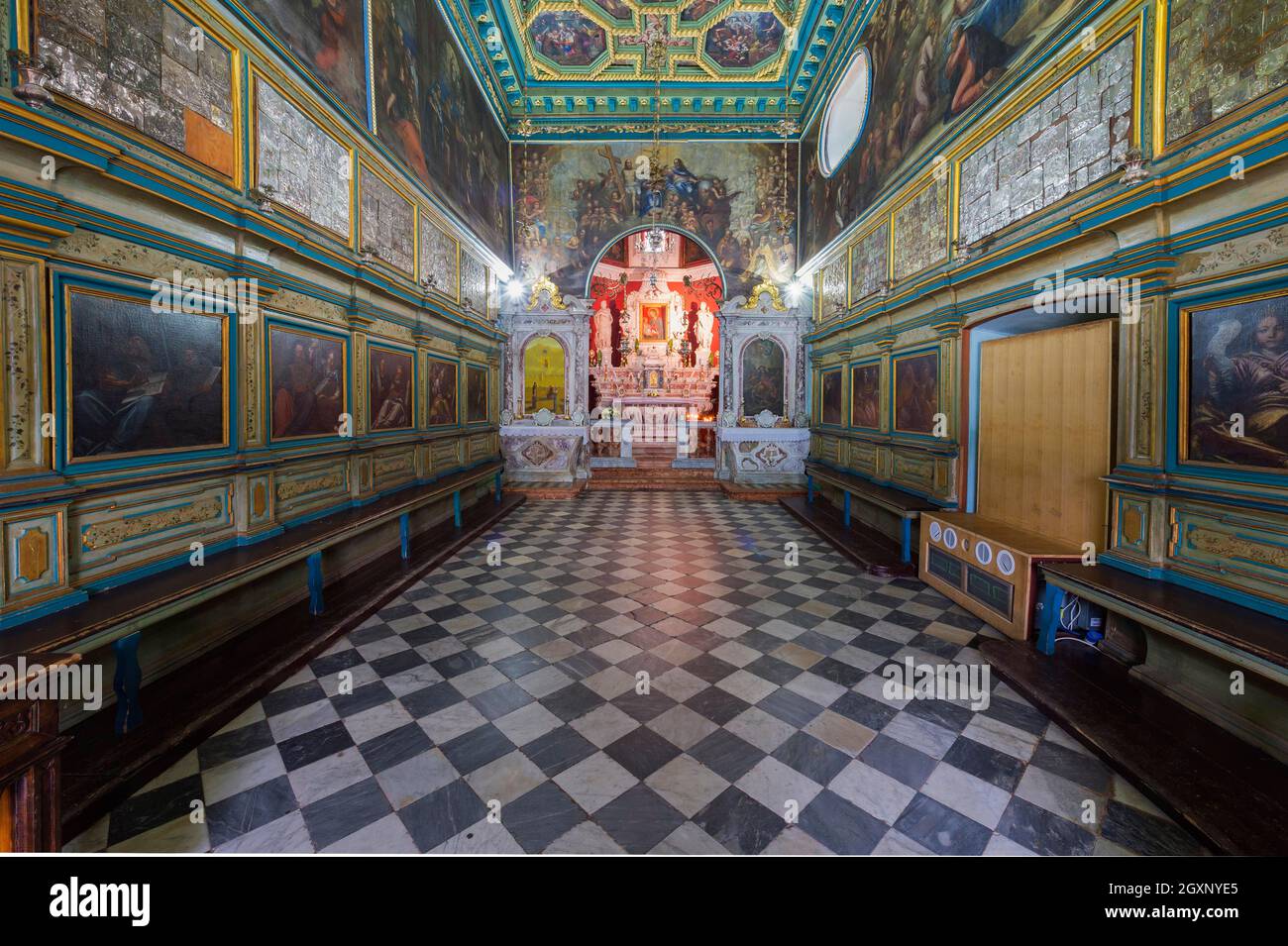 Église sur l'île artificielle de notre Dame des rochers, icône de la Vierge à l'enfant, baie de Kotor, Perast, Monténégro Banque D'Images