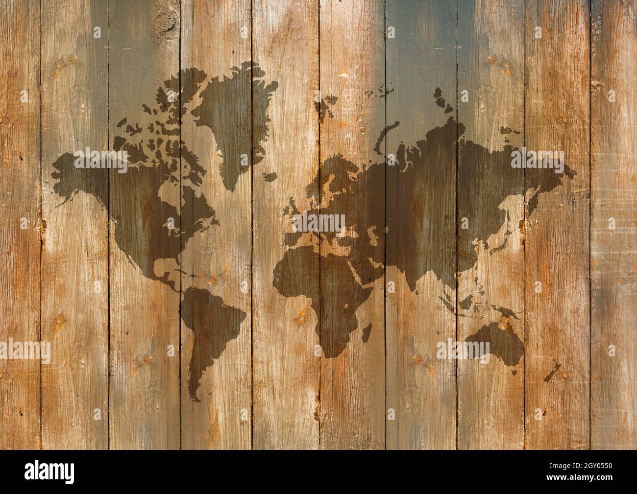Carte du monde isolée sur fond de vieux murs en bois Banque D'Images