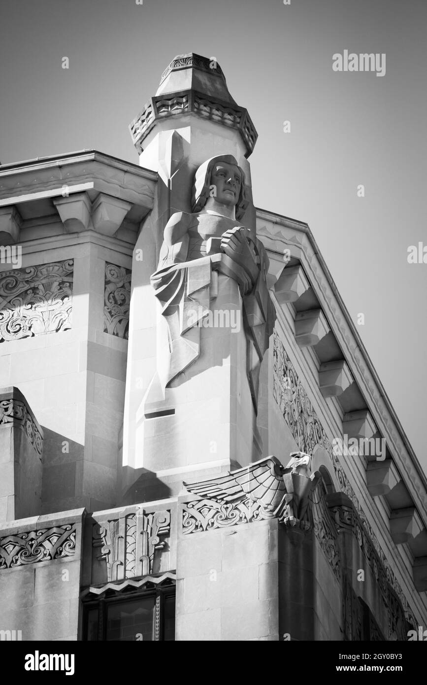 Cincinnati Times-Star Building - Statue Art déco - Ohio Banque D'Images