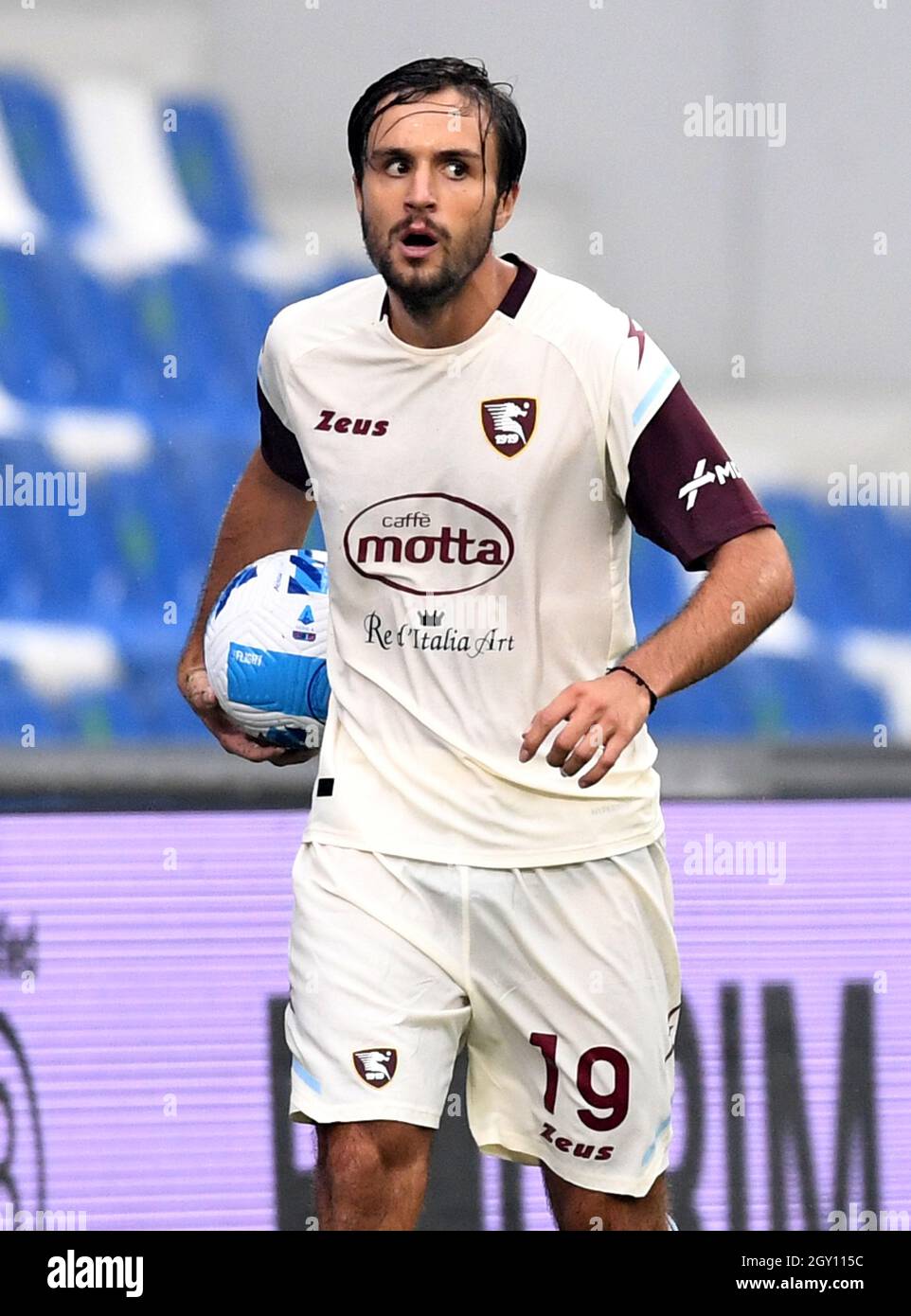 REGGIO NELl'EMILIA, ITALIE - SEPTEMBRE 26: Luca Ranieri de l'US Salernitana, pendant la série Un match entre l'US Sassuolo et l'US Salernitana à Mapei Stadium - Citta' del Tricolor le 26 septembre 2021 à Reggio nell'Emilia, Italie. (Photo par MB Media) Banque D'Images