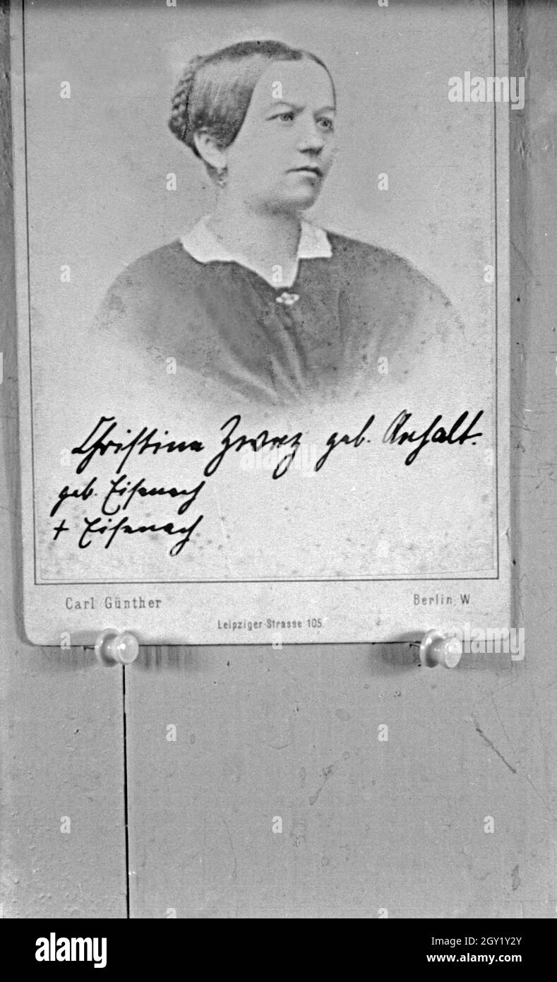 Reproduktion aus dem Maurice Verlag zum Thema Familie, Deutschland 1930 er Jahre. La reproduction de l'Ile Maurice maison d'édition de l'objet de famille, 1930. Banque D'Images