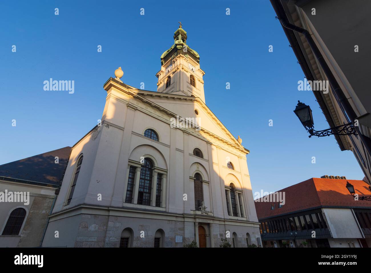 Basilique De Gyor Banque d'image et photos Alamy