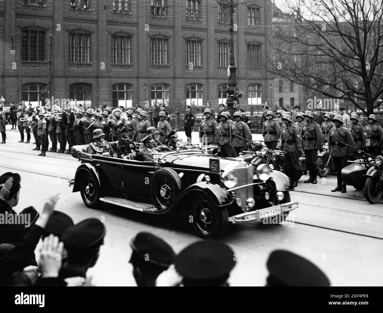Hitlers 47e anniversaire Banque de photographies et d’images à haute ...
