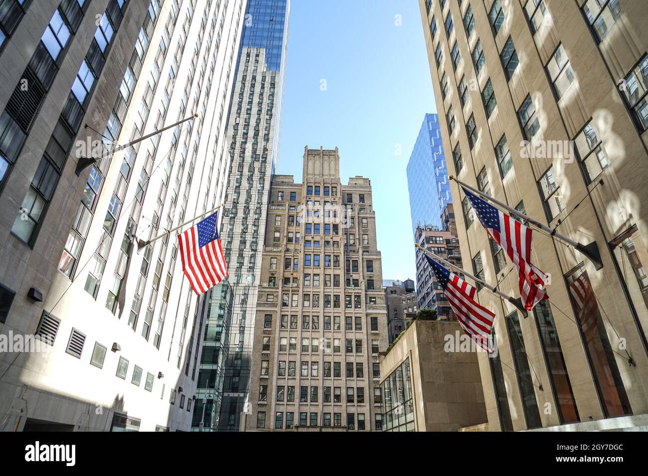 Horizon de New York et Stars and Stripes. Lieu de tournage : New York, Manhattan Banque D'Images