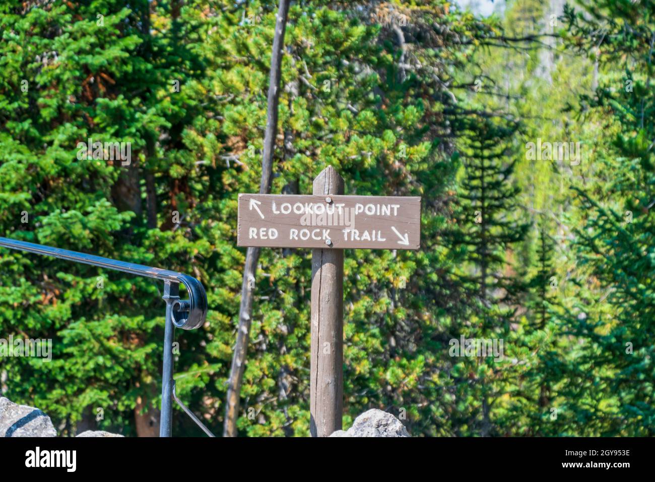 YELLOWSTONE, WY - SEPTEMBRE 9 : panneau pour les pistes à Yellowstone, WY le 9 septembre 2017. Banque D'Images