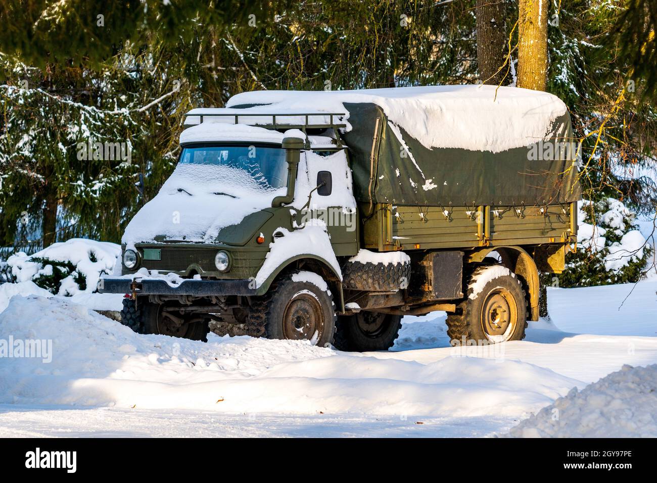 France-Jouets Camion Militaire Dodge Lance Missiles Bon