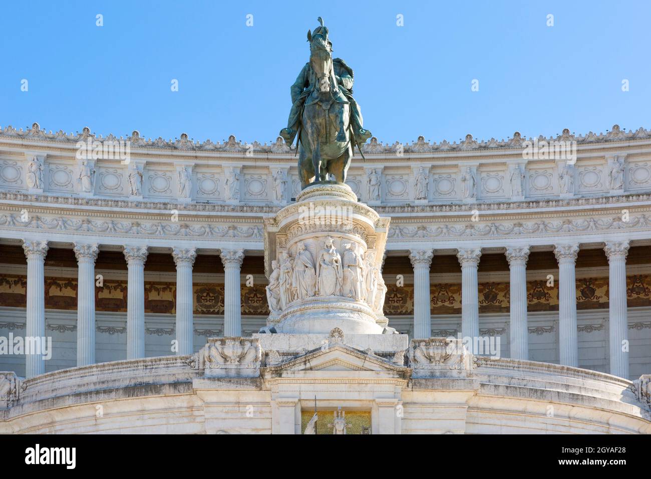 monumento equestre a vittorio emanuele ii