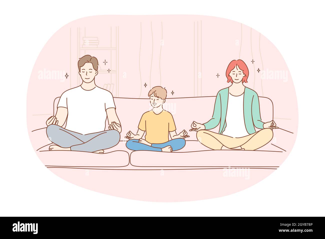 Yoga, méditation, sport actif sain concept de mode de vie. Famille souriante et heureuse avec un petit fils assis ensemble sur un canapé en position lotus, pratiquant y Banque D'Images
