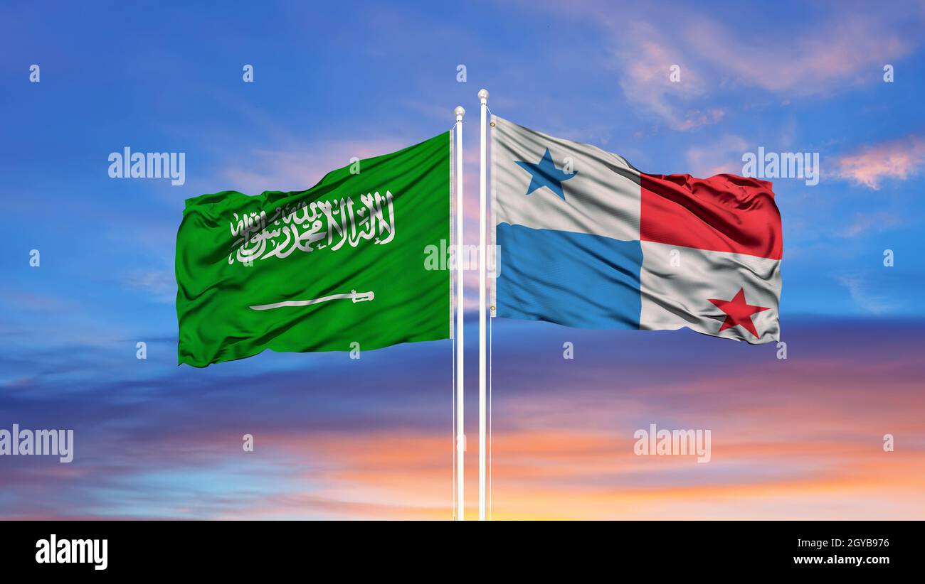 Arabie saoudite et Panama deux drapeaux sur les mâts et le bleu ciel nuageux Banque D'Images