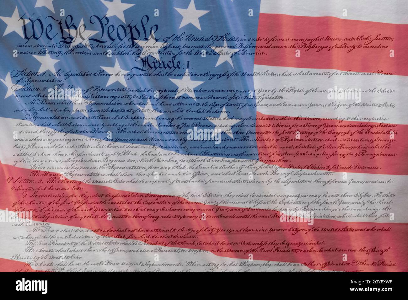 Drapeau américain mélangé à la Constitution des États-Unis pour utilisation comme symbole des lois, de la liberté et de la séparation des pouvoirs du gouvernement. Banque D'Images