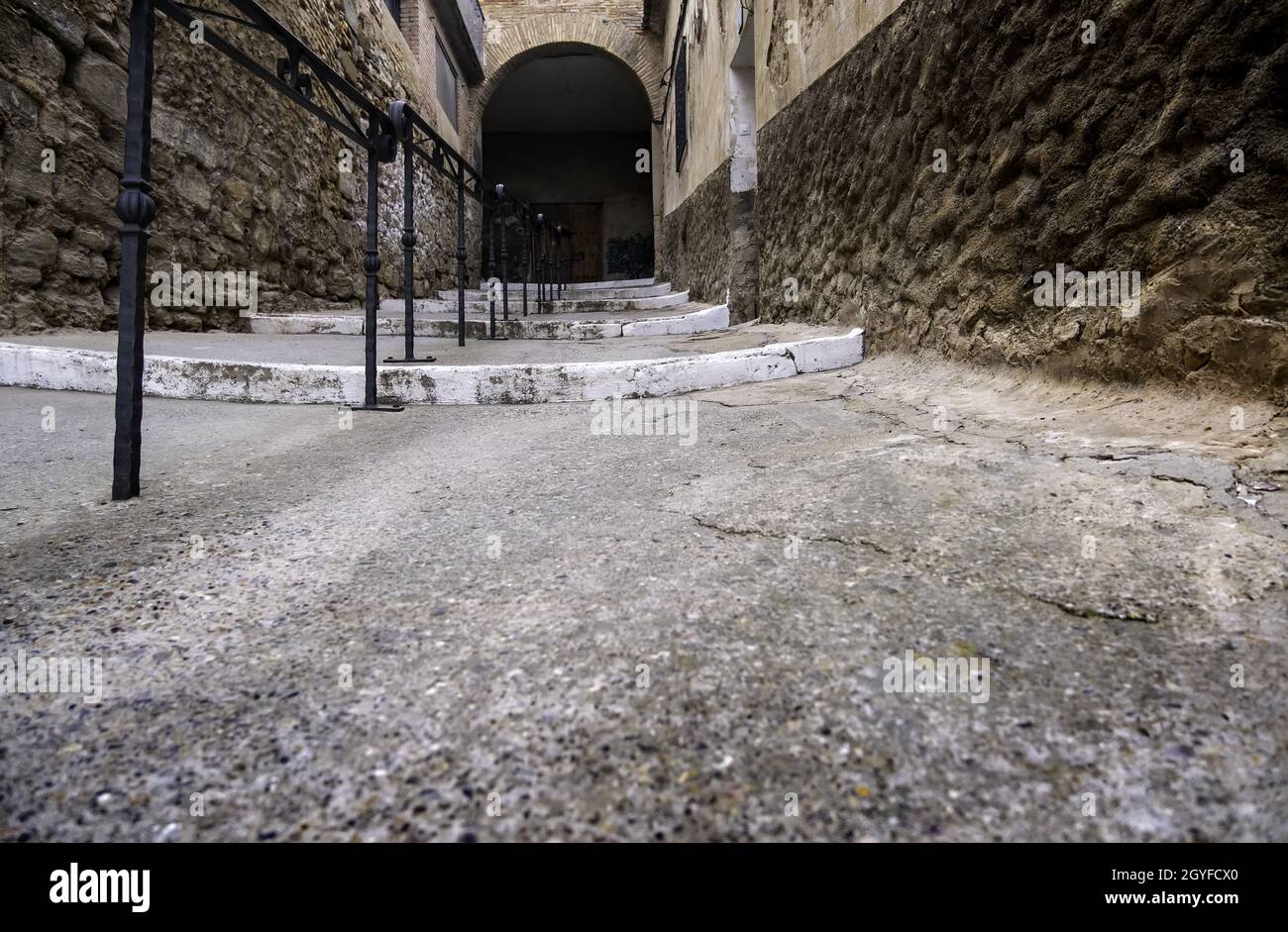 Détail des vieux escaliers à l'extérieur d'un village Banque D'Images