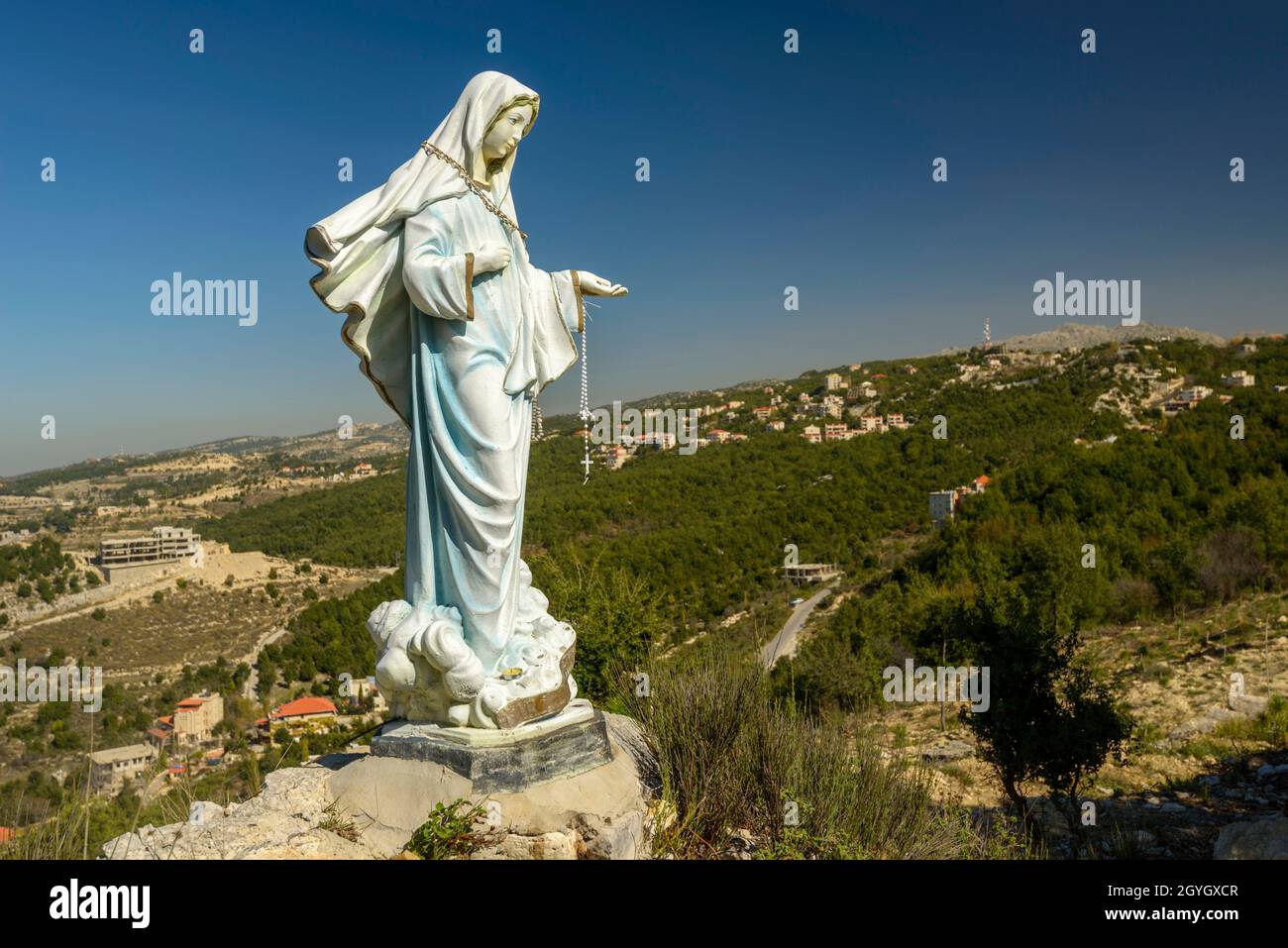 LIBAN, MONT LIBAN, ANNAYA, ED DAIDABE, STATUE DE LA VIERGE MARIE PRÈS