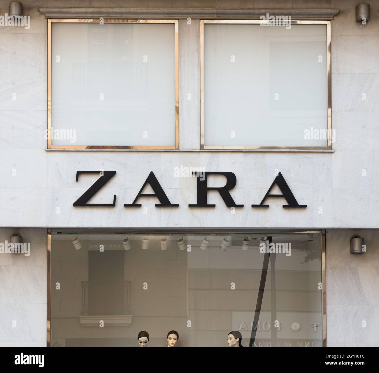 Zara shop spain Banque de photographies et d'images à haute résolution -  Alamy