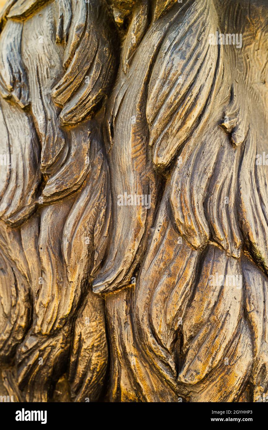 gros plan sur la face avant des brins de sculpture de bronze de texture de cheveux Banque D'Images
