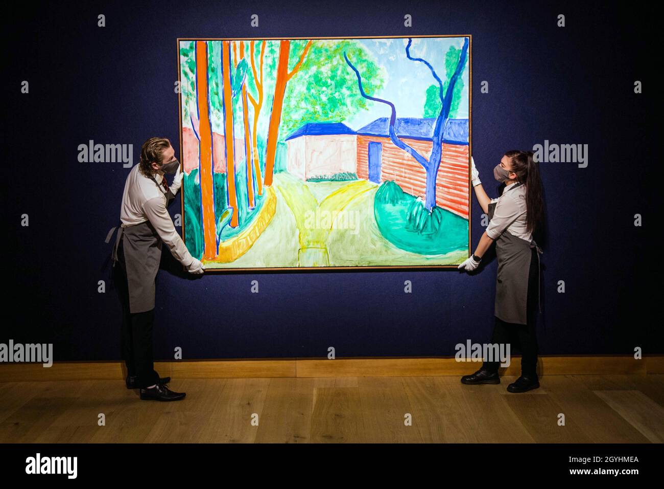 Londres, Royaume-Uni.08 octobre 2021.Christies 20th/21st Century : vente en soirée incluant Thinking Italian David Hockney Guest House Gardens huile sur toile, signé, titré et daté est £5.000,000-7,000,000.Crédit : Paul Quezada-Neiman/Alay Live News Banque D'Images