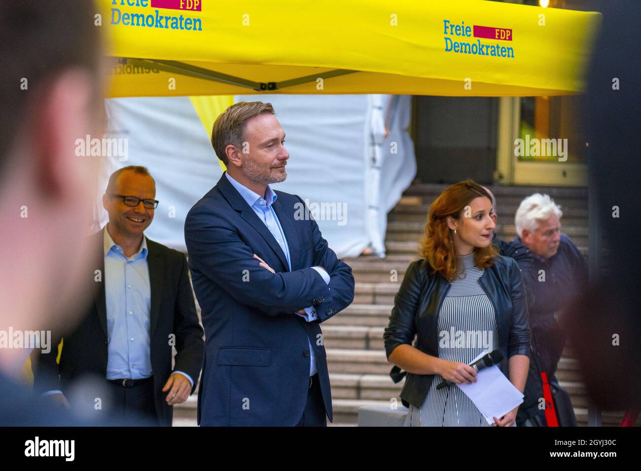 LEIPZIG, ALLEMAGNE - 17 septembre 2021 : Christian Lindner, candidat de premier plan du 'Parti démocratique libre' (FDP) en Allemagne, lors d'une campagne électorale e Banque D'Images
