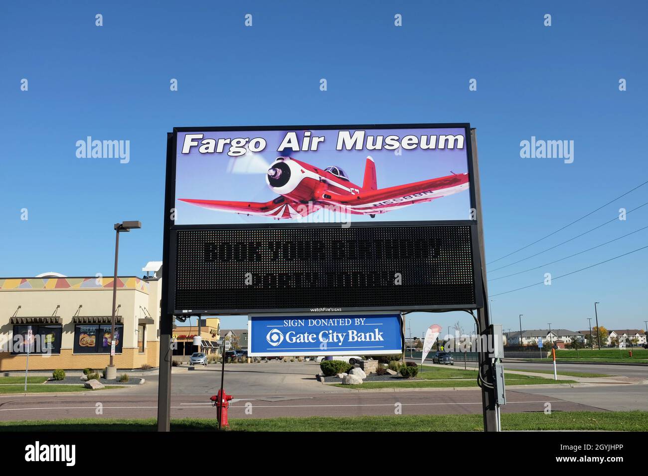 FARGO, DAKOTA DU NORD - 4 octobre 2021 : panneau au musée de l'air de Fargo situé à l'aéroport international Hector. Banque D'Images