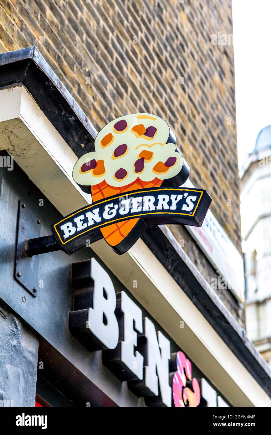 Magasin Ben & Jerry’s Ice Cream à Wardour Street, Soho, Londres, Royaume-Uni Banque D'Images