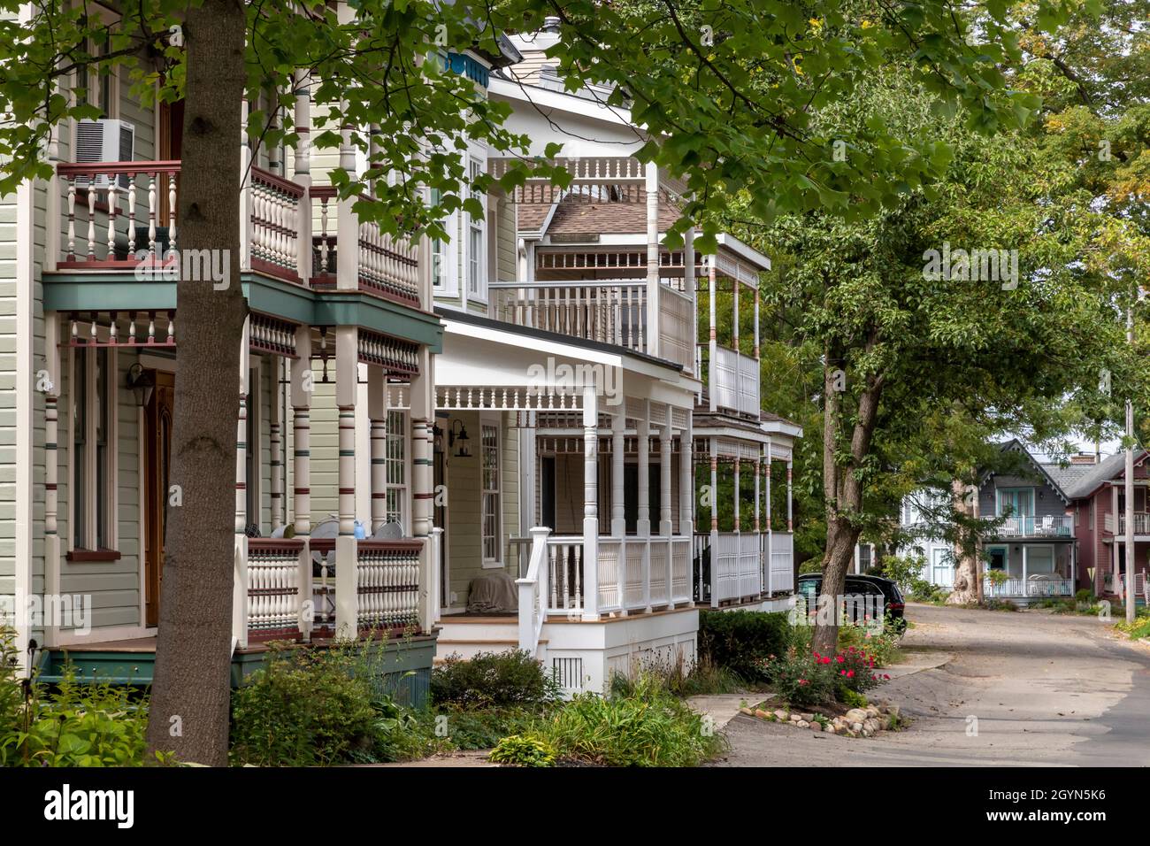 Chautauqua, New York - l'établissement Chautauqua.Le village dispose de nombreux hôtels, maisons de chambres et cottages privés disponibles à la location pendant les INS Banque D'Images