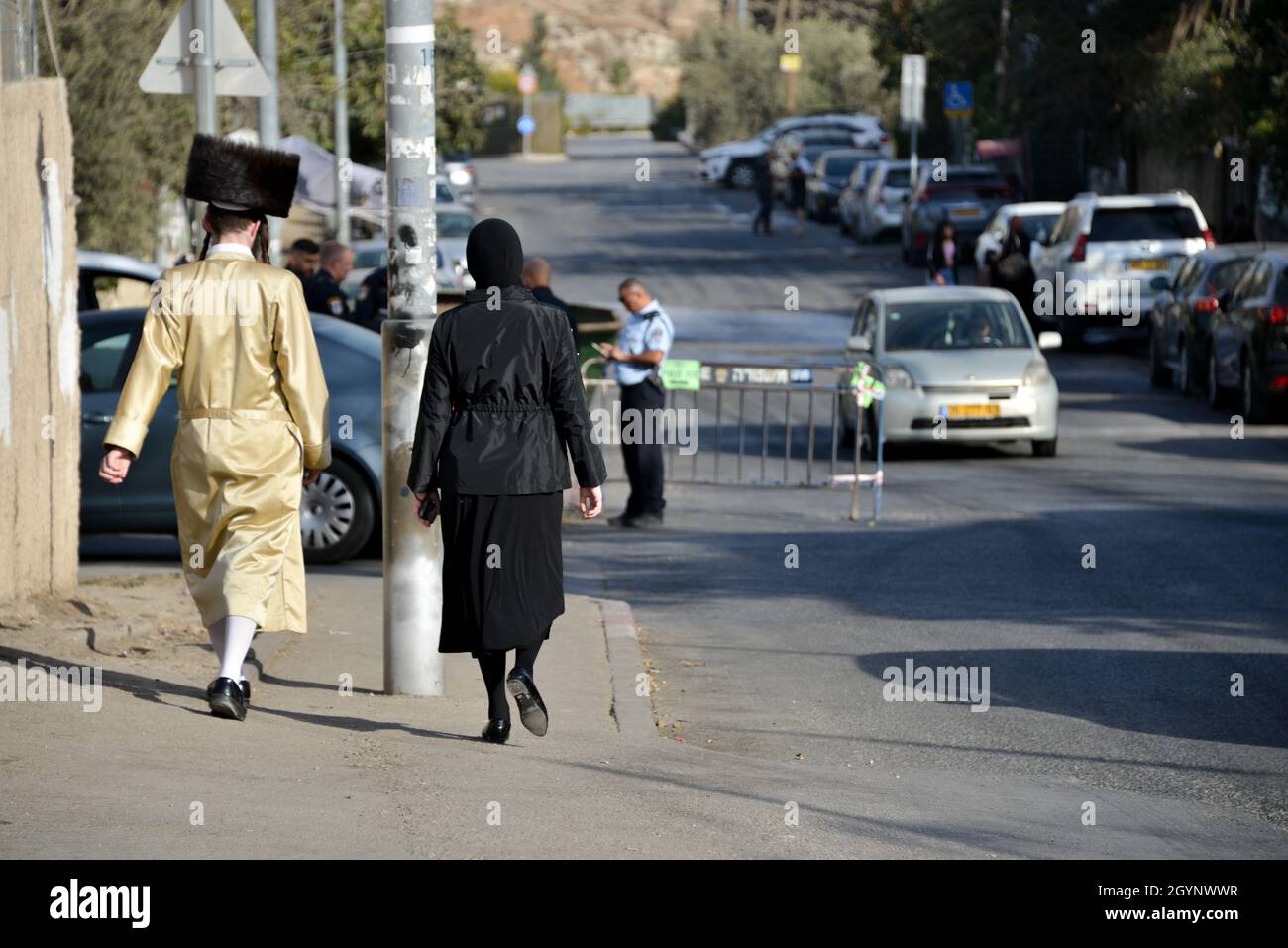 Jérusalem, Israël.24 septembre 2021.La manifestation hebdomadaire à l'entrée du cheik Jarrah des activistes juifs et des résidents du quartier.Outre la réaction violente des soldats de la police israélienne et de la patrouille frontalière face aux drapeaux Palestiniens, qui a causé deux blessures aux manifestants - cette semaine, un ancien partisan connu du Premier ministre Netanyahu est arrivé et a créé de l'agitation dans la foule.Jérusalem, Israël.8 octobre 2021 (Matan Golan/Alay Live News) crédit : Matan Golan/Alay Live News Banque D'Images