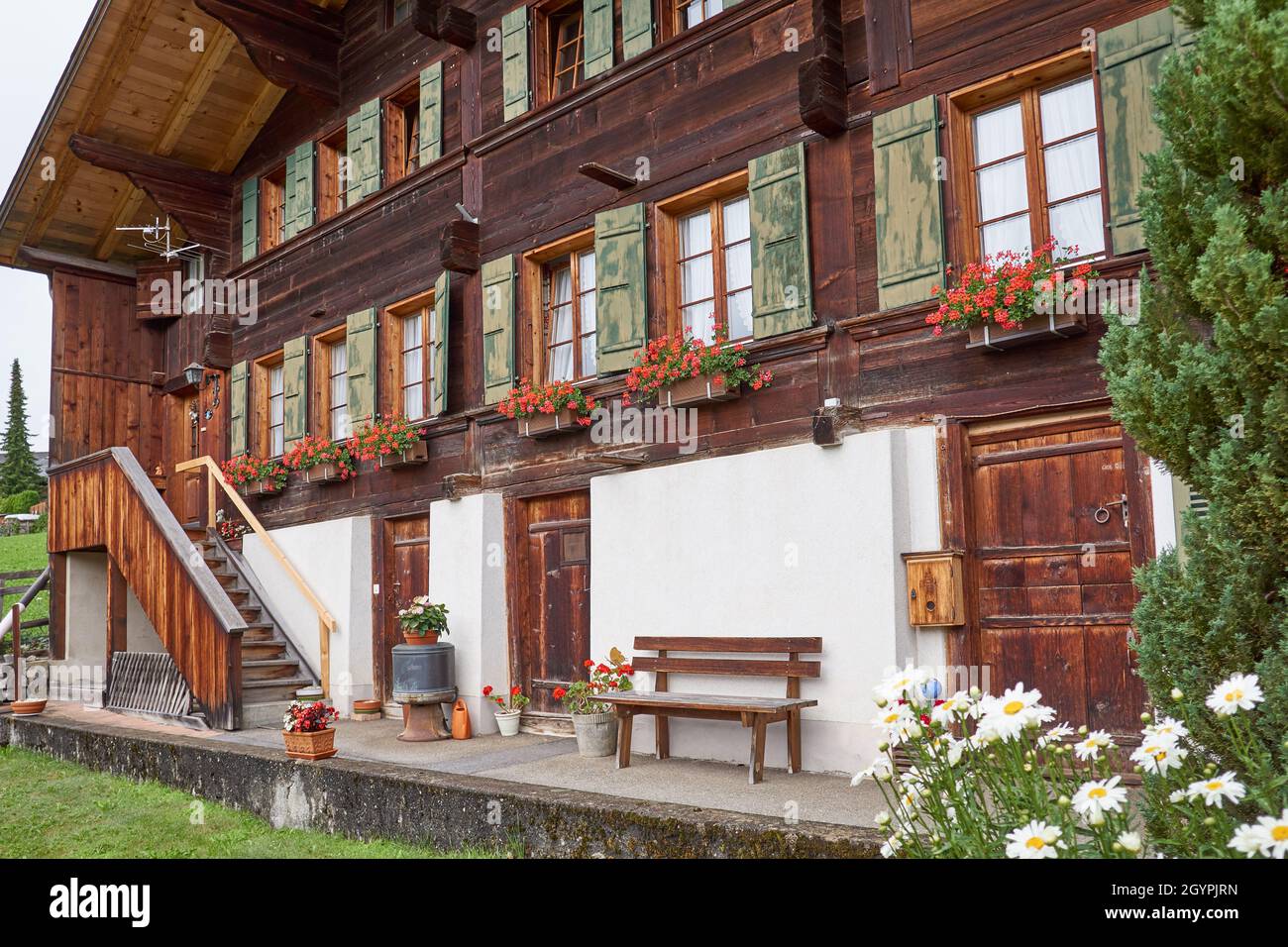 Chalet suisse - Simmental, Berner Oberland, Suisse Banque D'Images