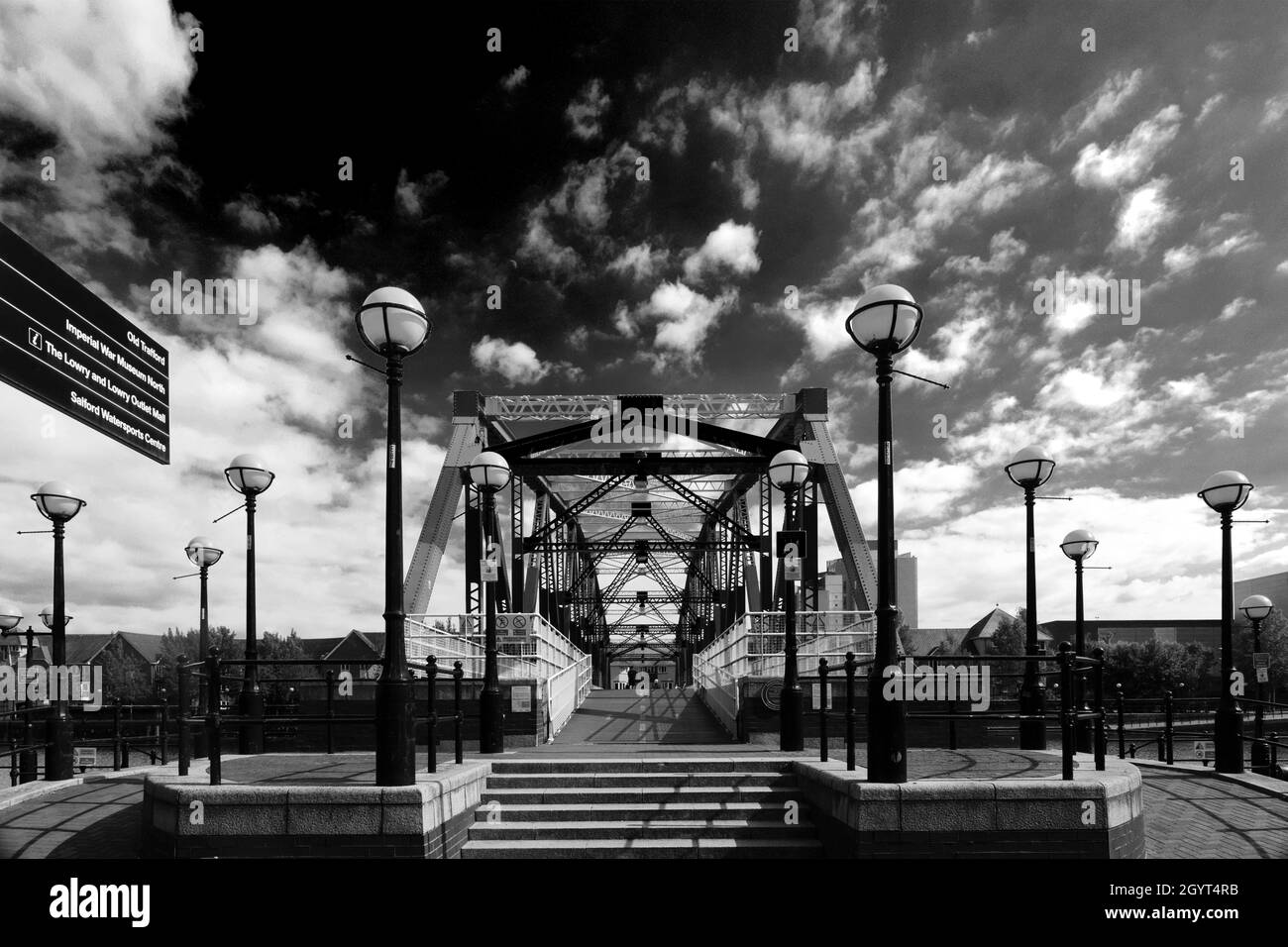 Le pont Detroit dans le bassin Érié, Salford Quays, Manchester, Lancashire, Angleterre,ROYAUME-UNI Banque D'Images