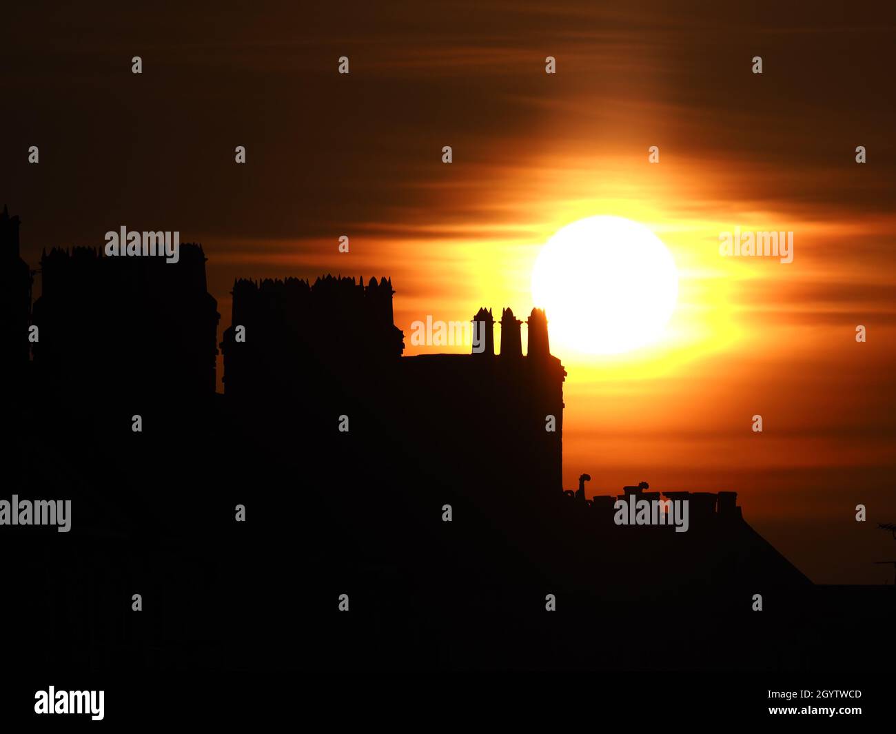 Sheerness, Kent, Royaume-Uni.9 octobre 2021.Météo au Royaume-Uni : coucher de soleil à Sheerness, Kent.Crédit : James Bell/Alay Live News Banque D'Images