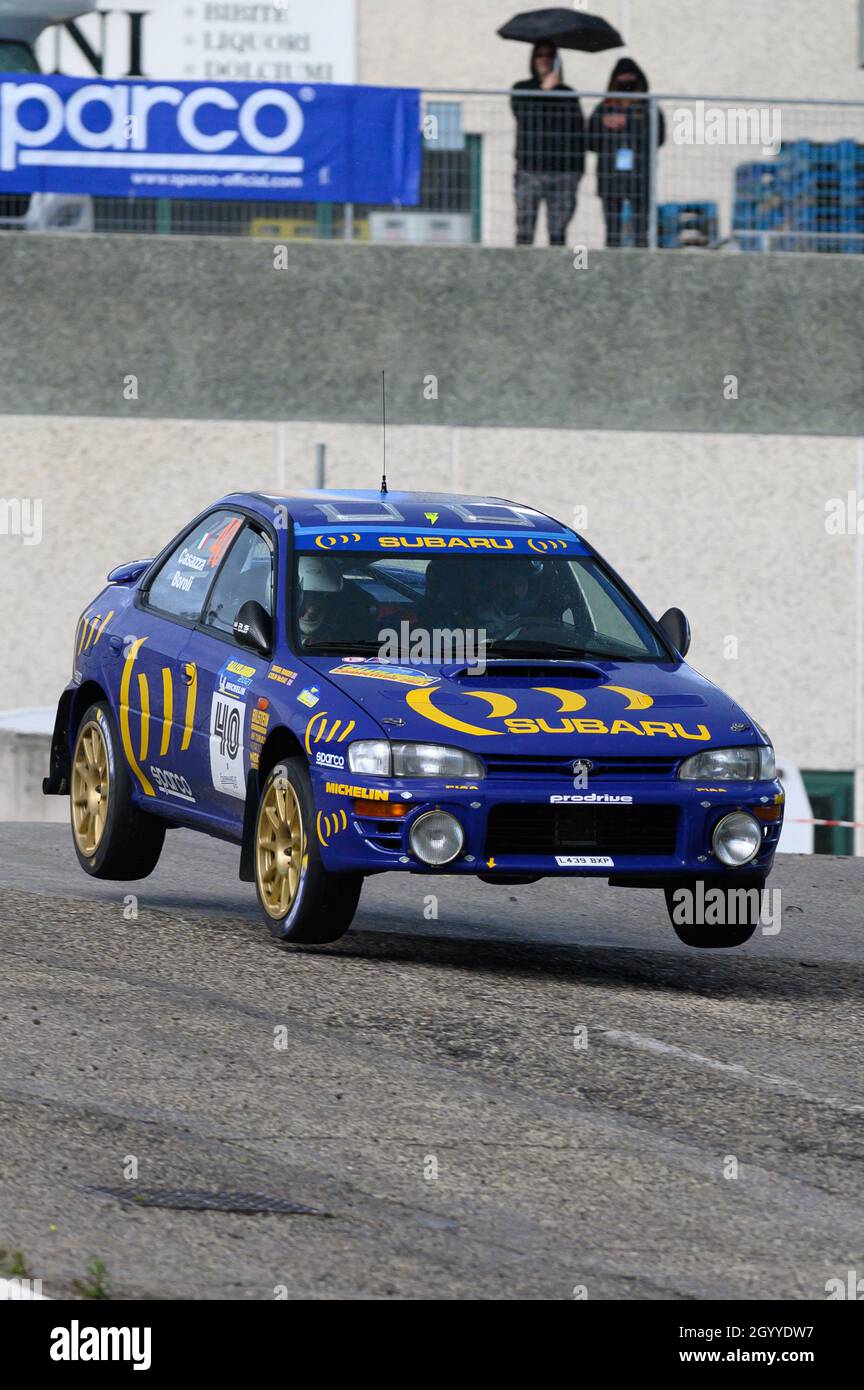 Circuit urbain de Saint-Marin, Saint-Marin, République de Saint-Marin, 08 octobre 2021, BOROLI CARLO (ITA) CASAZZA BILLY (ITA) - SUBARU IMPREZA 555 1993 M6 d Banque D'Images