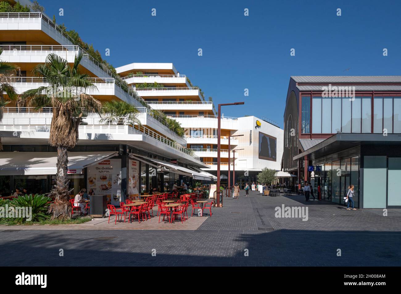 L'architecture contemporaine du quartier libération près de la Gare du Nord à Nice, France Banque D'Images