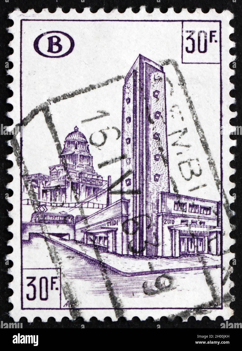 BELGIQUE - VERS 1953: Timbre imprimé en Belgique dédié à South Station, Bruxelles, vers 1953 Banque D'Images