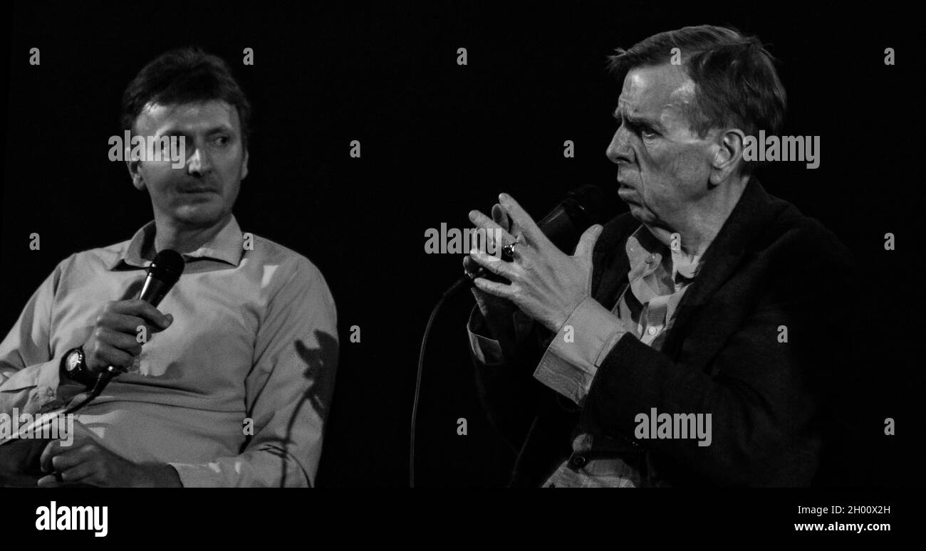 Timothy Spall dans un Q&A après une projection de STANLEY, un film dans lequel il est vedette.Au Arts Picturehouse de Cambridge. Banque D'Images