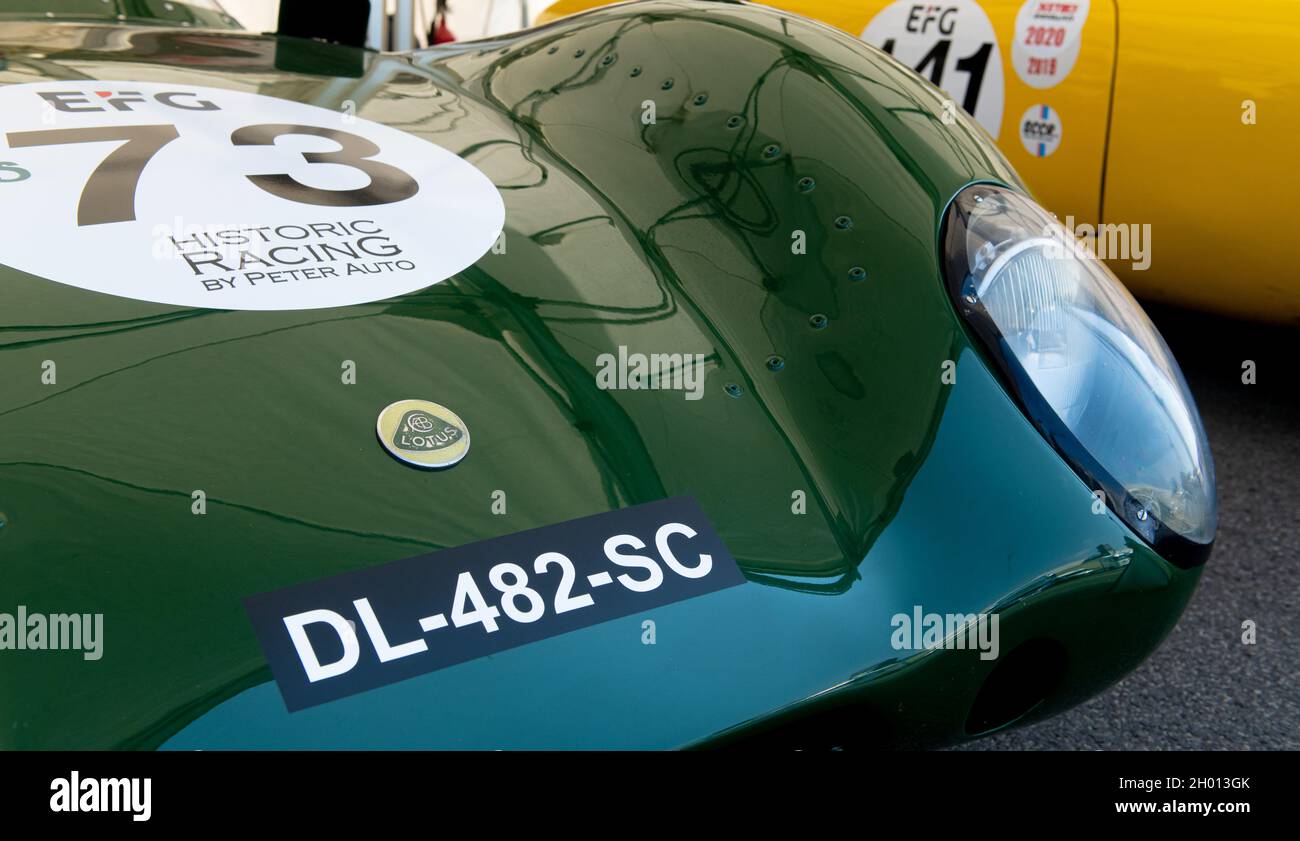 Italie, septembre 11 2021.Vallelunga classique.Légende classique automobile sport des années 50 logo Lotus XI 1100 sur la capuche Banque D'Images