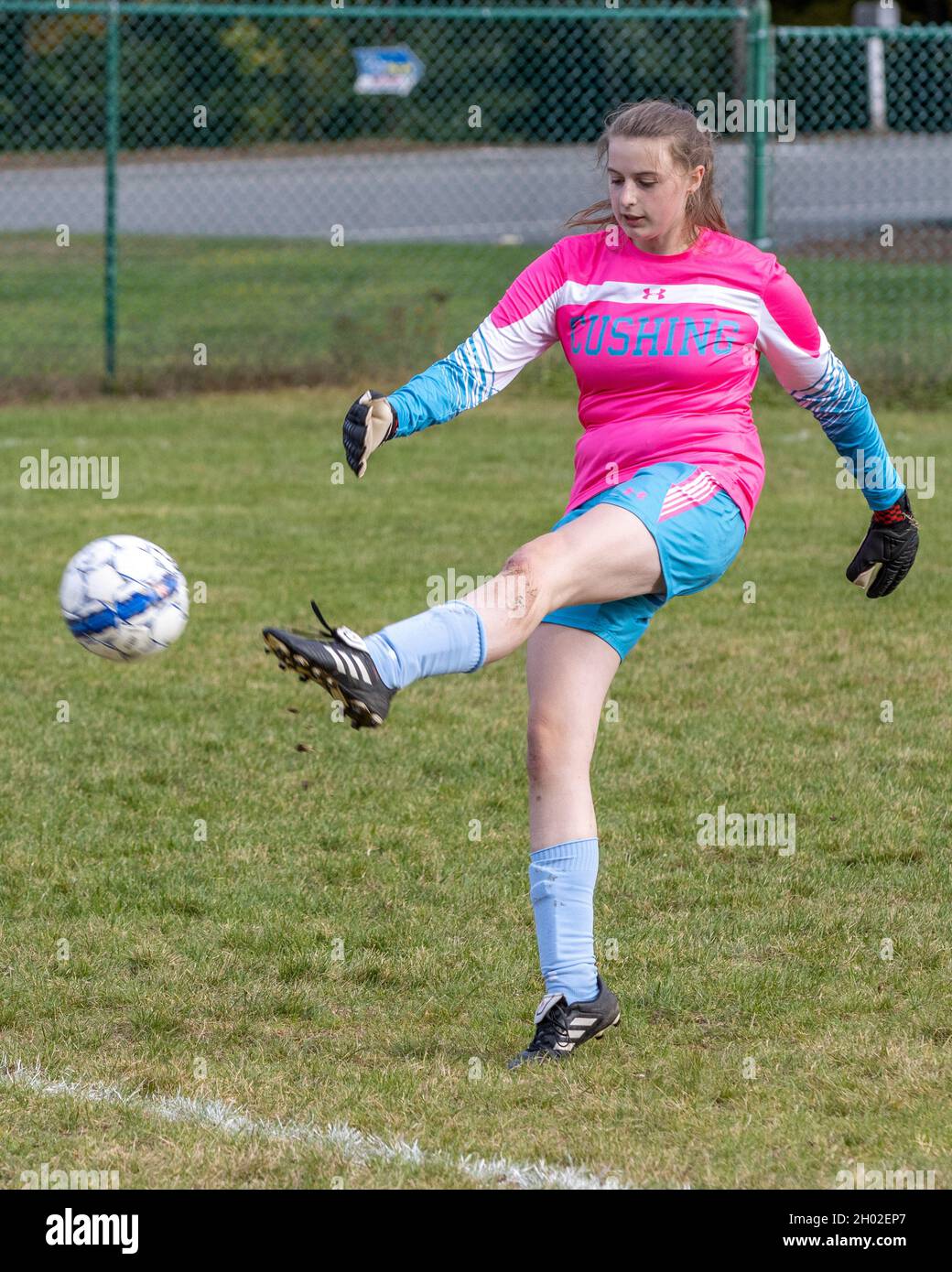 Un match de football des filles du lycée a joué dans le Massachusetts Banque D'Images