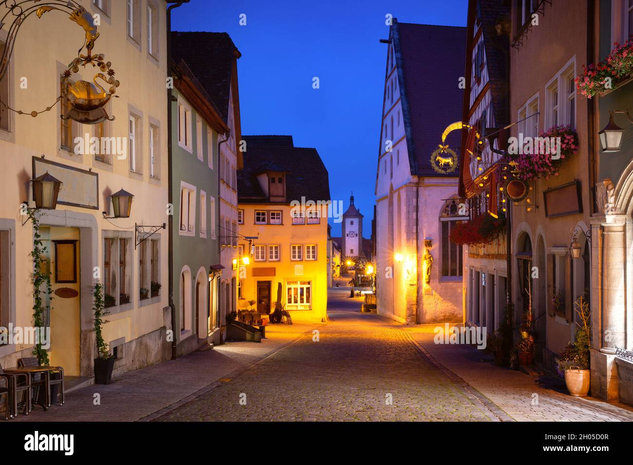 Place du marché nocturne dans la vieille ville médiévale de Rothenburg ob der Tauber, Bavière, sud de l'Allemagne Banque D'Images