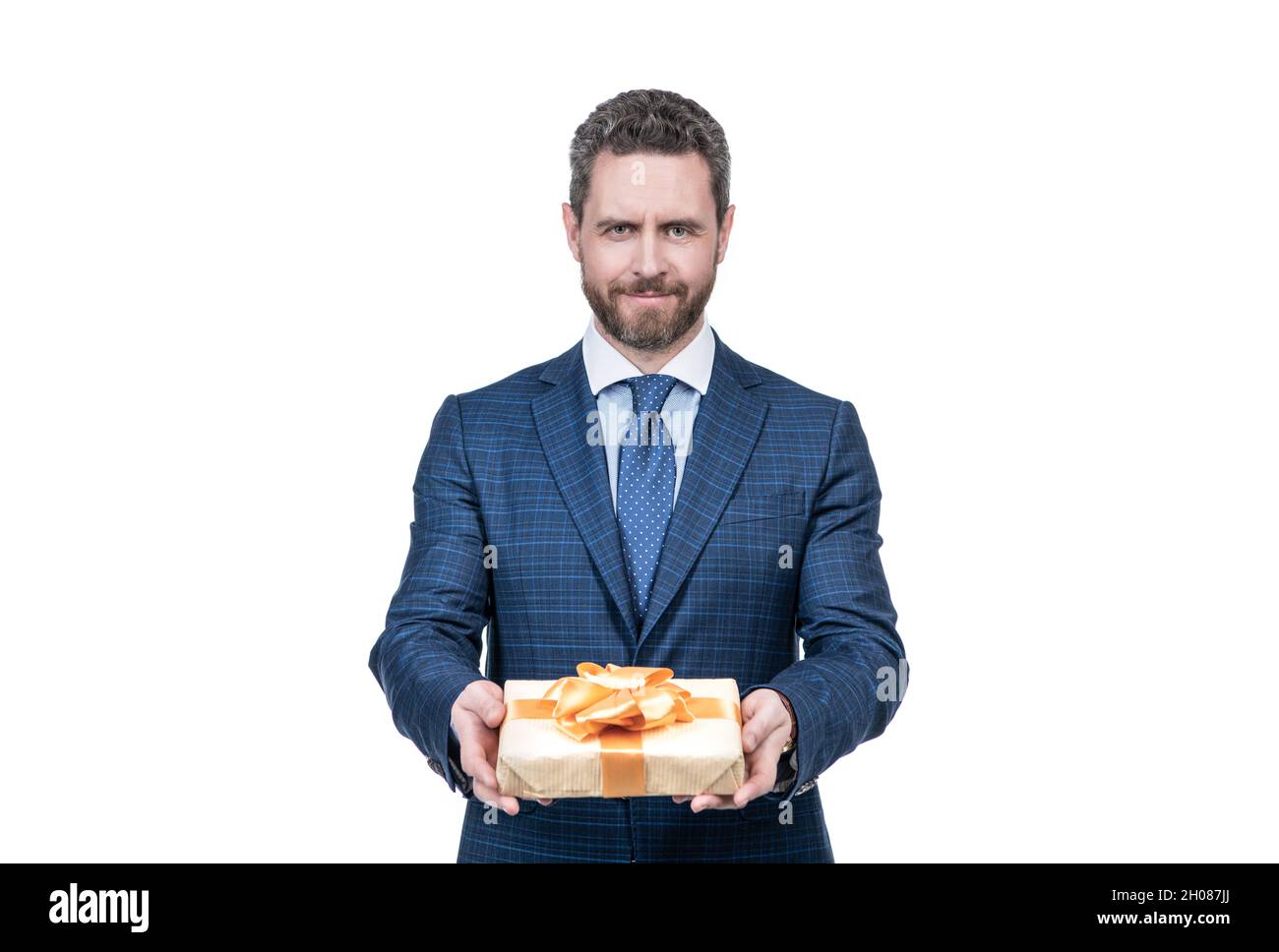 prenez-le s'il vous plaît. cadeau d'entreprise. journée des femmes. chef de la direction qui a réussi à donner boîte-cadeau. homme beau Banque D'Images