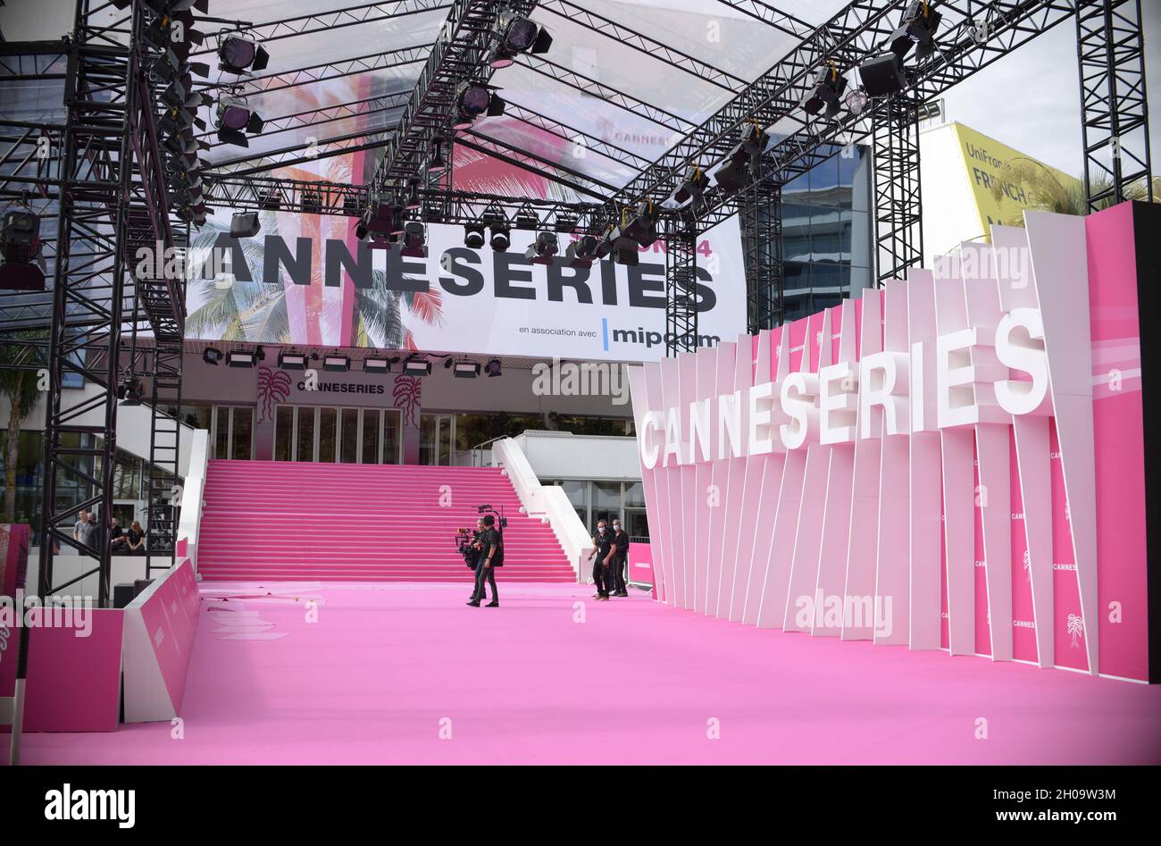Contenu les créateurs assistent aux Canneseries 2021.Cannes, France.8 octobre FAMA © Fausto Marci Banque D'Images