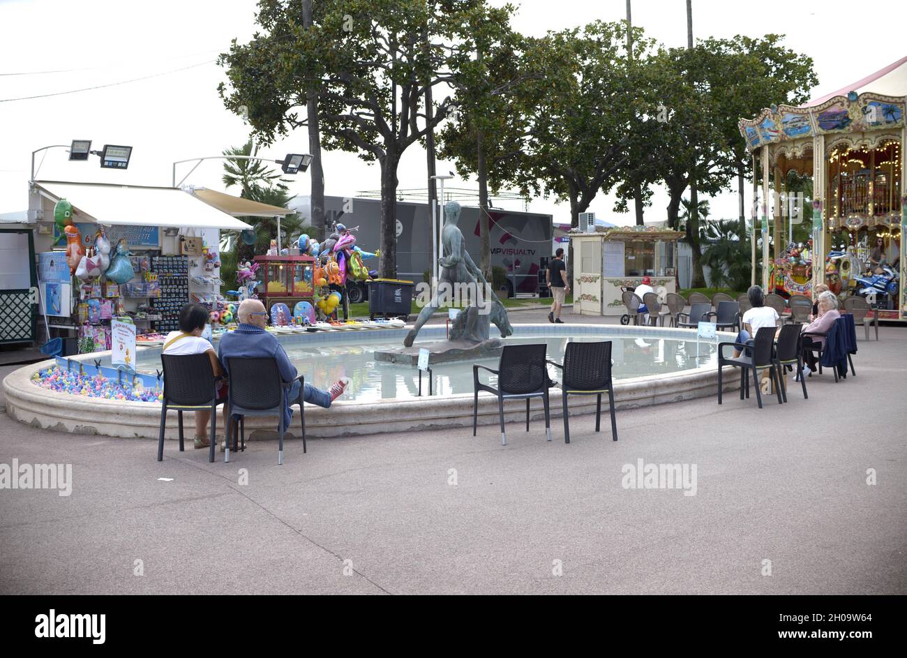 Contenu les créateurs assistent aux Canneseries 2021.Cannes, France.8 octobre FAMA © Fausto Marci Banque D'Images