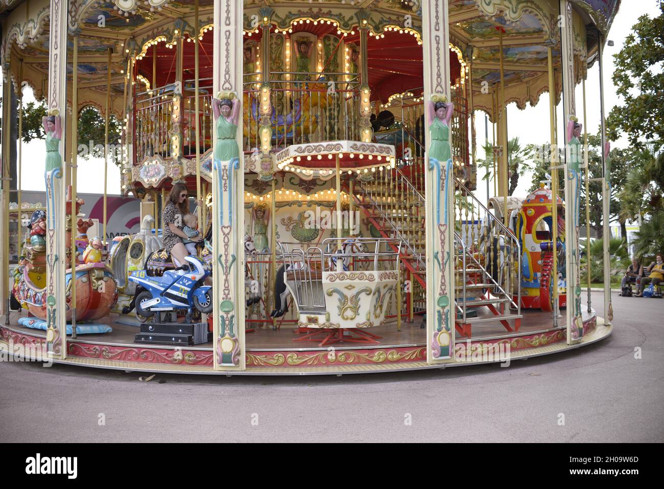 Contenu les créateurs assistent aux Canneseries 2021.Cannes, France.8 octobre FAMA © Fausto Marci Banque D'Images