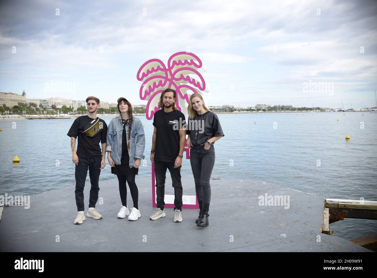 Contenu les créateurs assistent aux Canneseries 2021.Cannes, France.8 octobre FAMA © Fausto Marci Banque D'Images