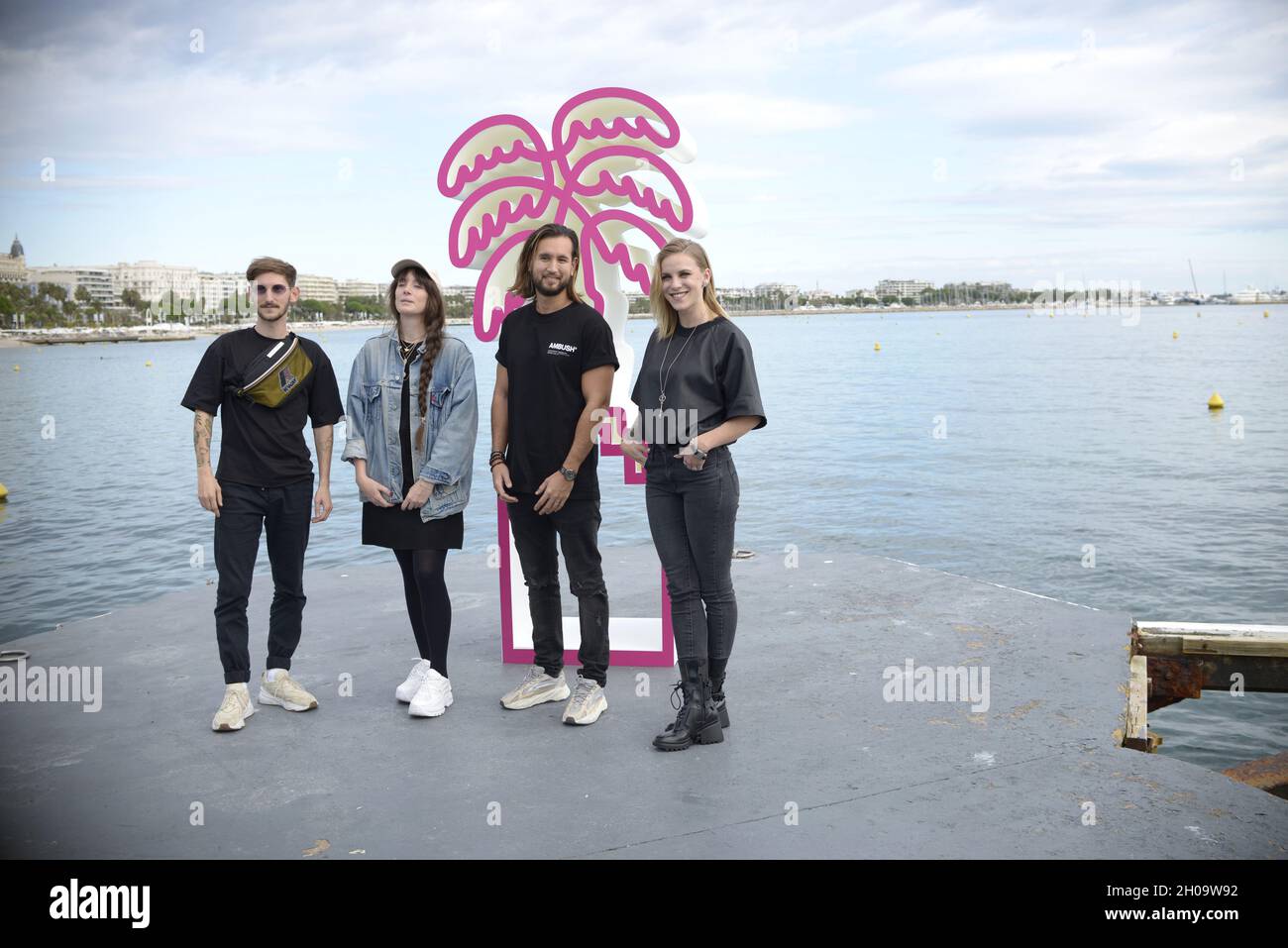 Contenu les créateurs assistent aux Canneseries 2021.Cannes, France.8 octobre FAMA © Fausto Marci Banque D'Images