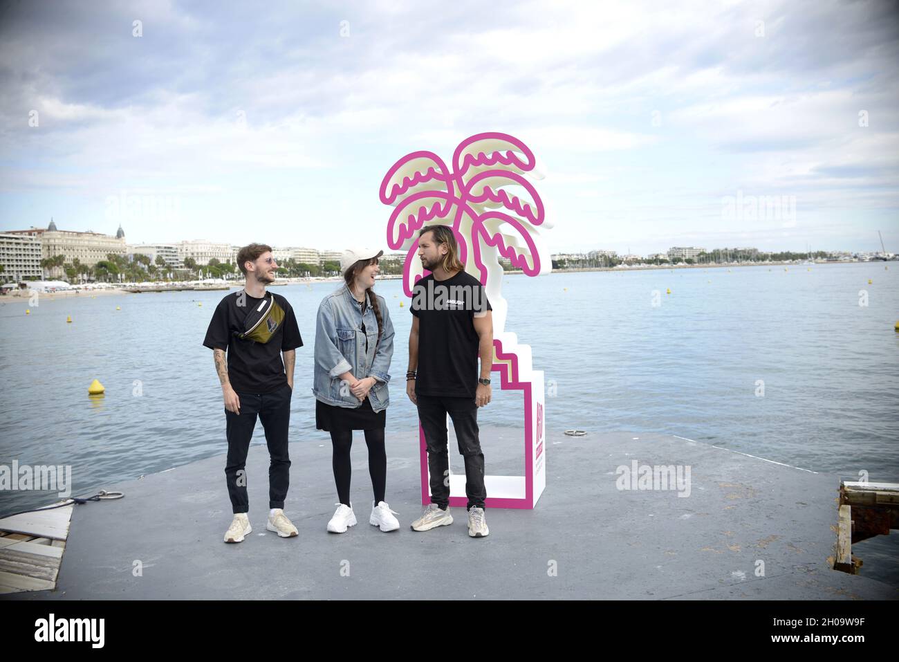 Contenu les créateurs assistent aux Canneseries 2021.Cannes, France.8 octobre FAMA © Fausto Marci Banque D'Images