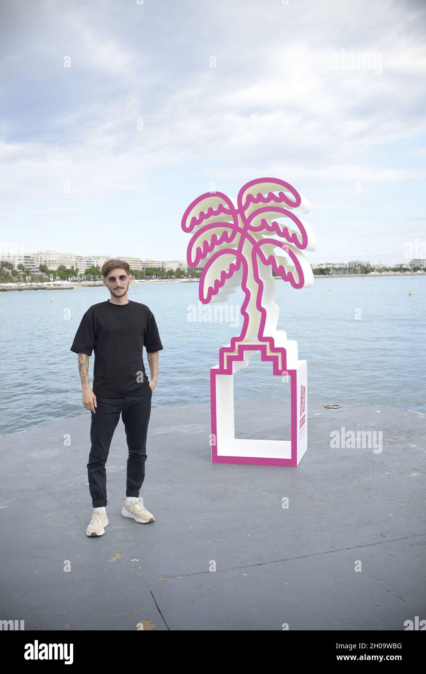 Contenu les créateurs assistent aux Canneseries 2021.Cannes, France.8 octobre FAMA © Fausto Marci Banque D'Images