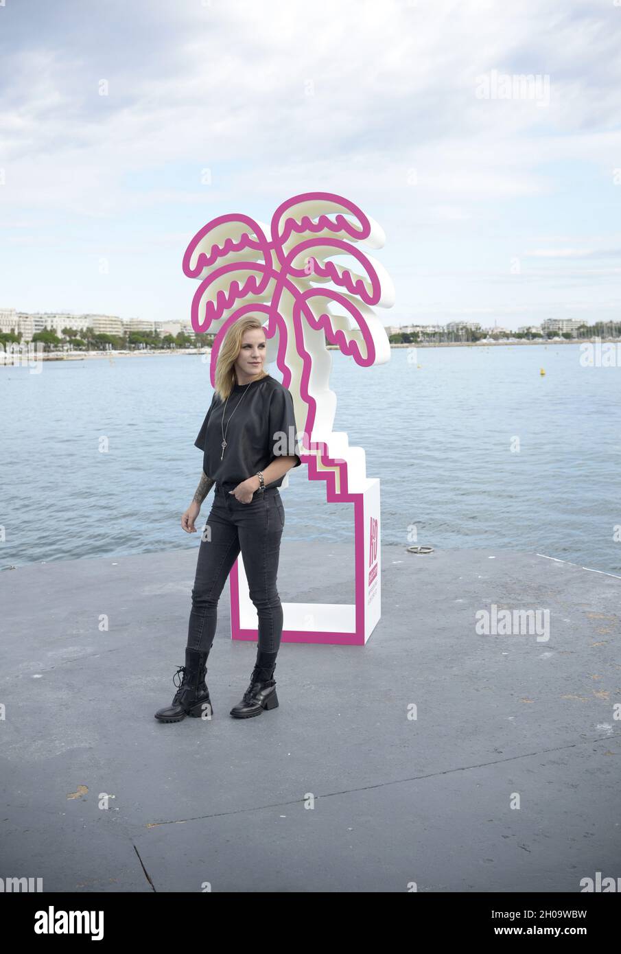 Contenu les créateurs assistent aux Canneseries 2021.Cannes, France.8 octobre FAMA © Fausto Marci Banque D'Images